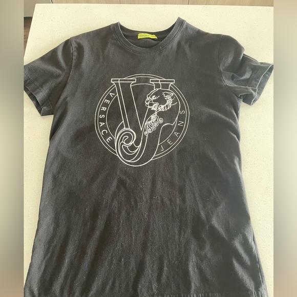 Black Versace tee - Picture 1 of 3